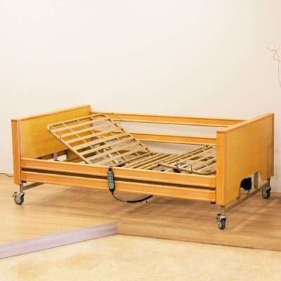 cama articulada XL en posición bajada con somier metálico