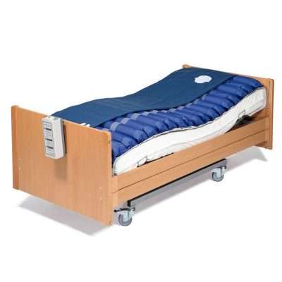 Colchón Antiescaras Lira Plus en Cama Hospitalaria