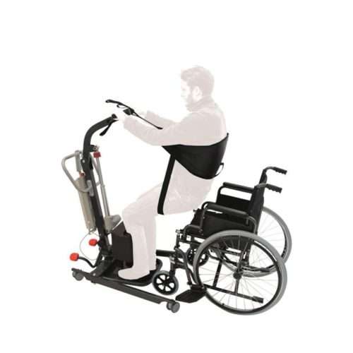 Grúa Rise Up en uso con usuario en silla de ruedas y arnés lumbar