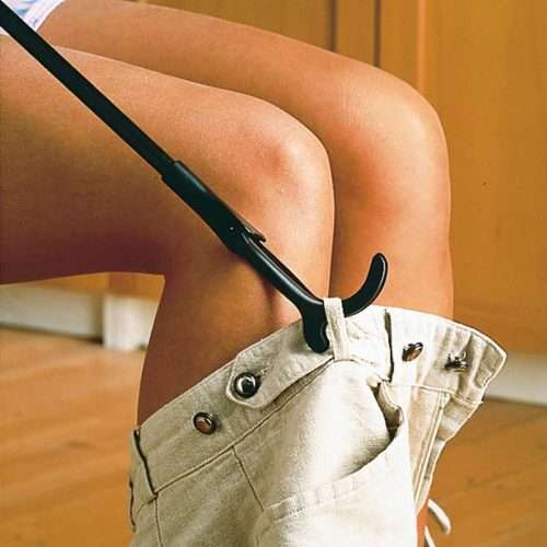 Uso del modelo con garfio para facilitar la colocación de la ropa