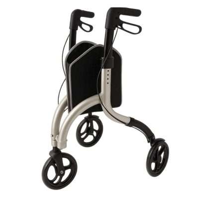 Vista lateral del rollator de aluminio de tres ruedas