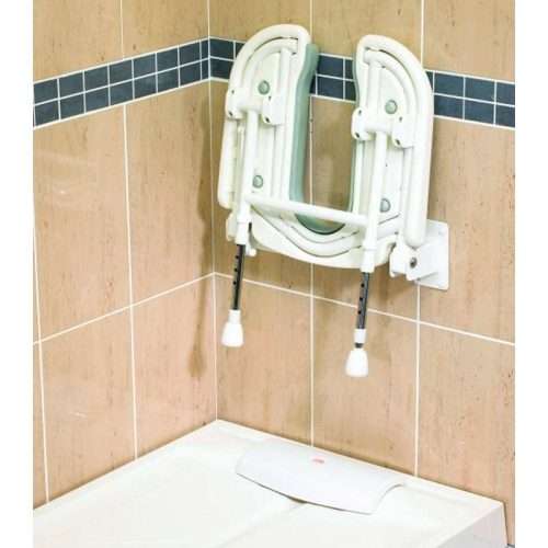 Asiento plegable Honolulu cerrado contra la pared de la ducha para dejar libre el acceso Select 85 more words to run Humanizer.