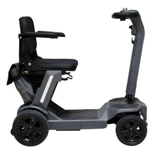 Vista lateral del scooter eléctrico Playcare E02
