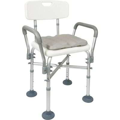 Silla de ducha acolchada K30017 en color blanco con respaldo y cojín
