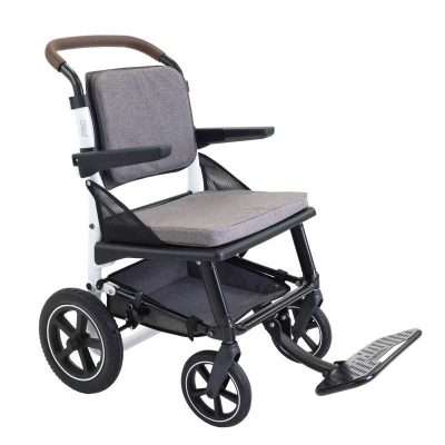 Silla de ruedas de tránsito KMINA PRO blanca plegable con asiento acolchado