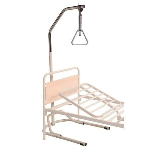 Incorporador de pie regulable para cama situado junto a una cama articulada