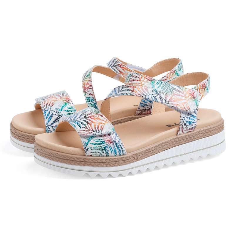 Par de sandalias de apertura total con velcro 20724 en color multicolor