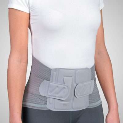 Ortesis lumbosacra ajustable Lumback FJ203 colocada