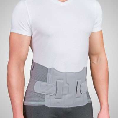 Ortesis lumbosacra alta ajustable Lumback FJ204 colocada