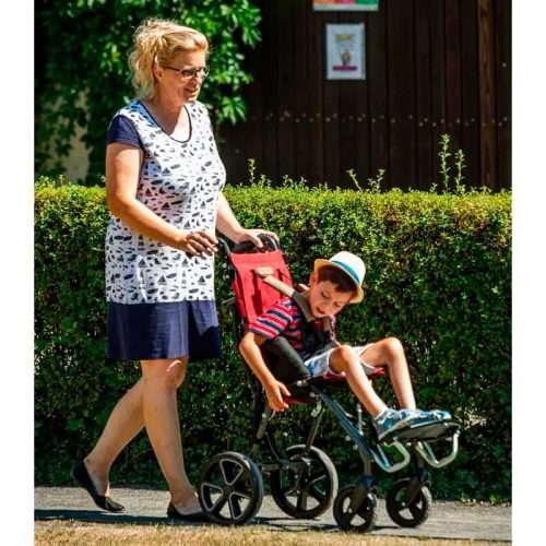 Silla de paseo Buggy Corzo infantil en uso